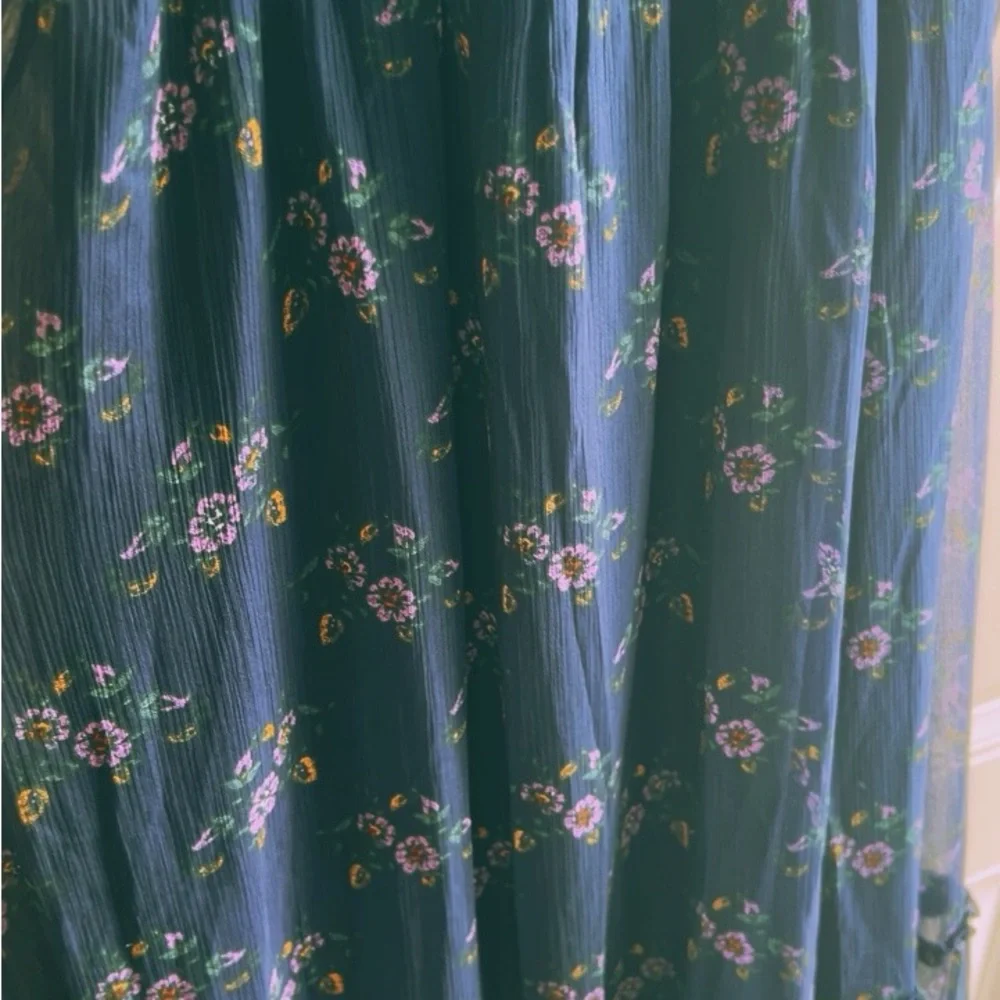 Patrons of Peace Navy Dress with Floral Patterns - Picture 6 of 9